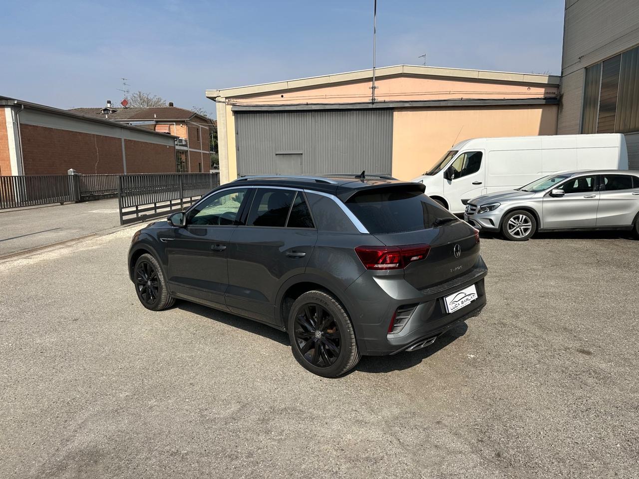 VW T-Roc 2.0 TDI DSG R-Line Possibile Finanziamento
