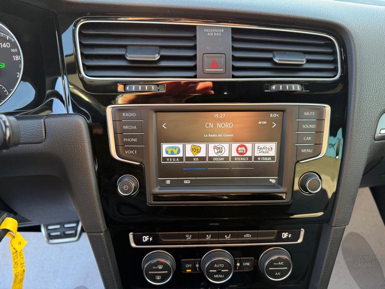 Volkswagen Golf 1.6 TDI 110 CV DSG R-LINE