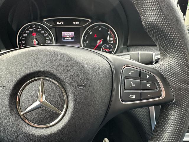 MERCEDES-BENZ A 180 d Automatic Business