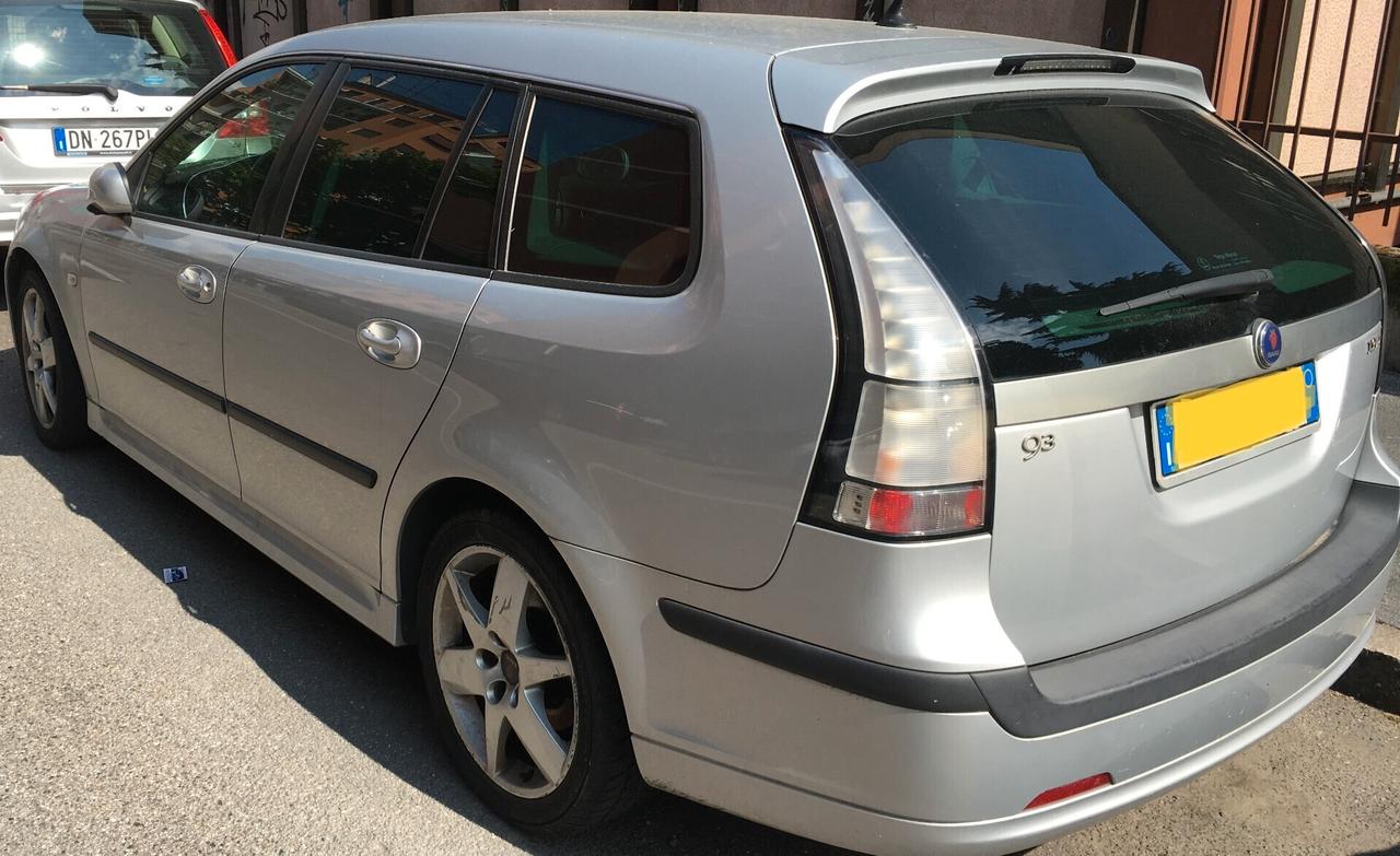 Saab 9-3 SportHatch 1.9 TiD 16V DPF Vector Sentronic