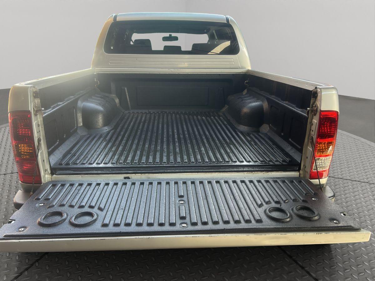 TOYOTA - Hilux 3.0 d-4d 171CV double cab SR 4x4 ridotte