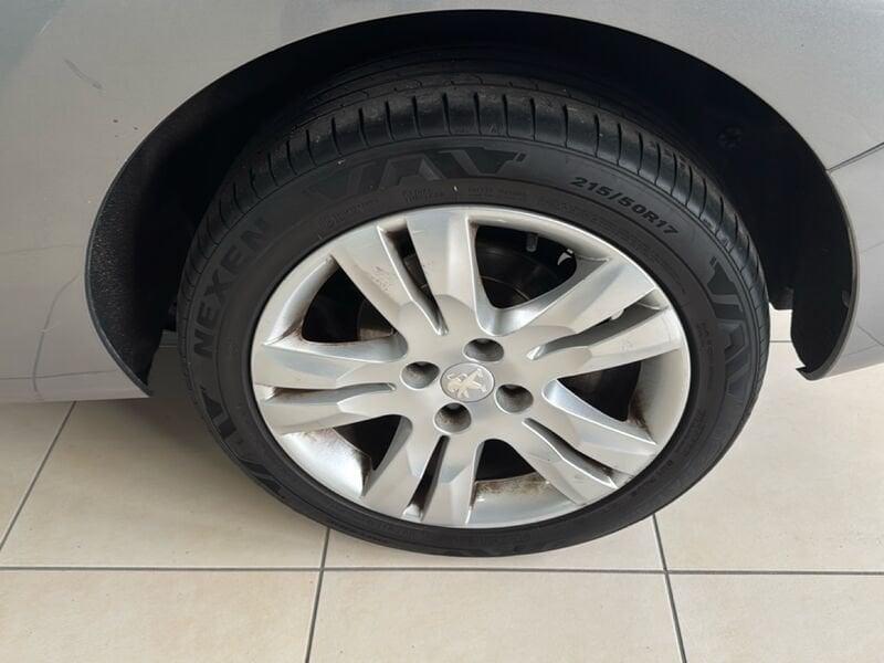 Peugeot 5008 1.6 8v HDi 115cv Allure FAP