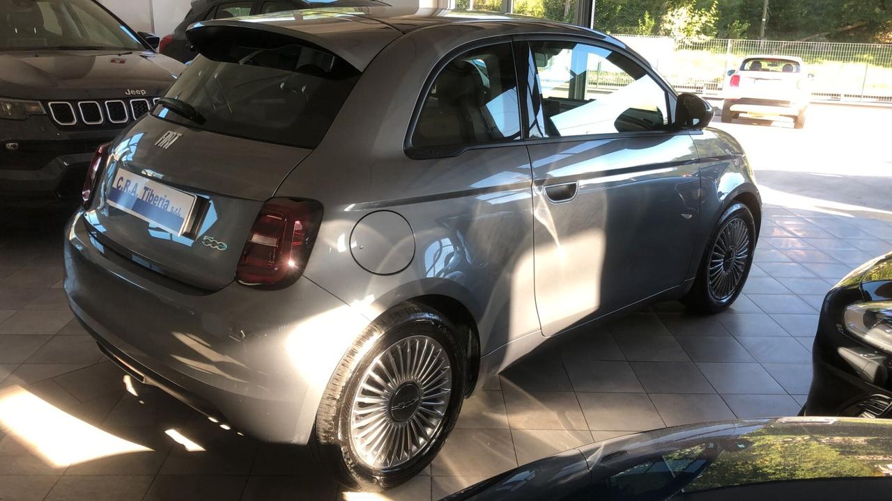 Fiat 500 ICON 42KW/H