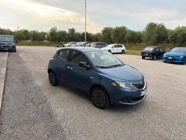 Lancia Ypsilon 1.0 FireFly 5 porte S&S Hybrid Ecochic Gold