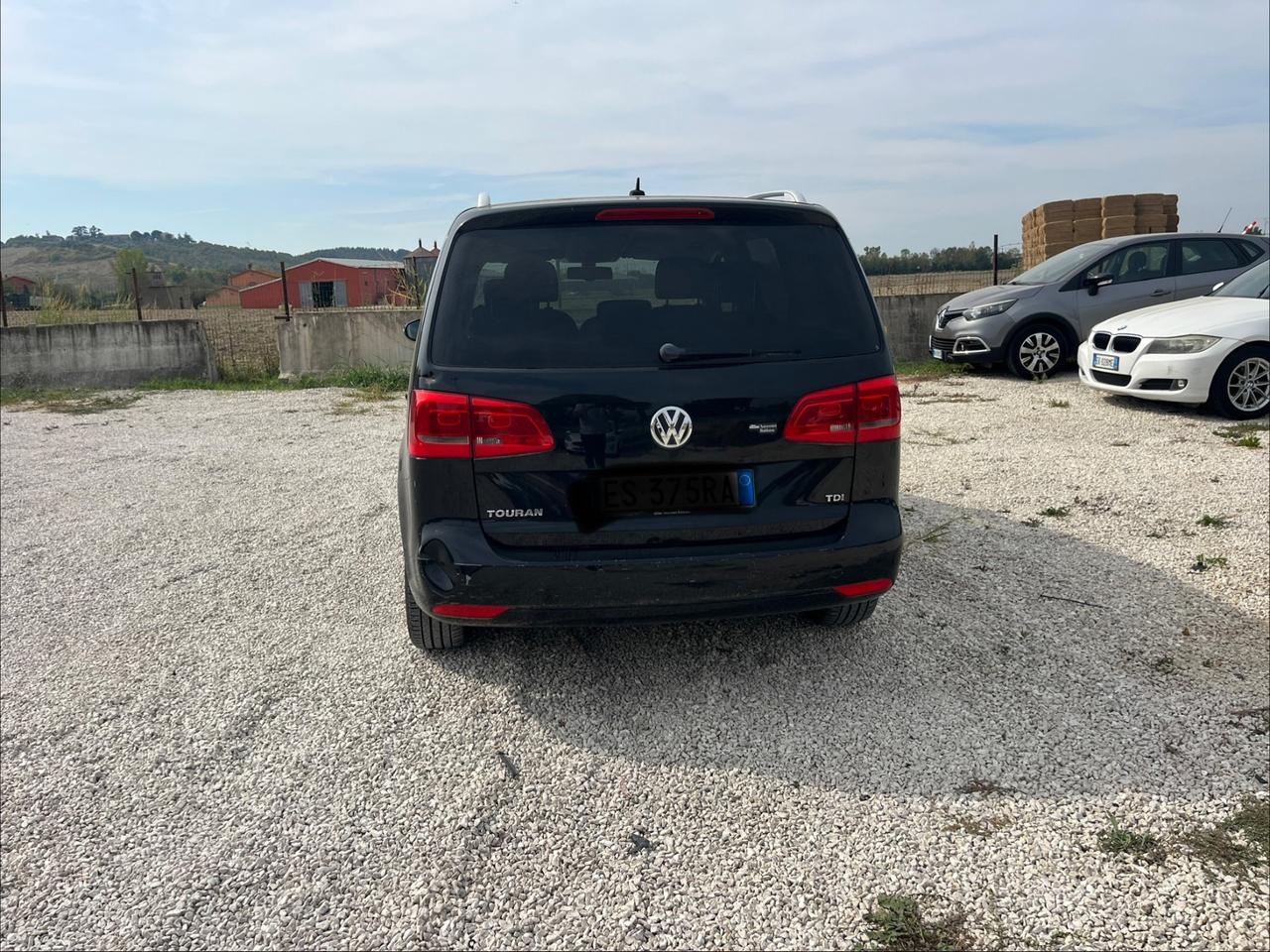 Volkswagen Touran Business 1.6 TDI DSG Comfortline