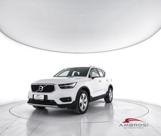 VOLVO XC40 D3 AWD Geartronic Momentum