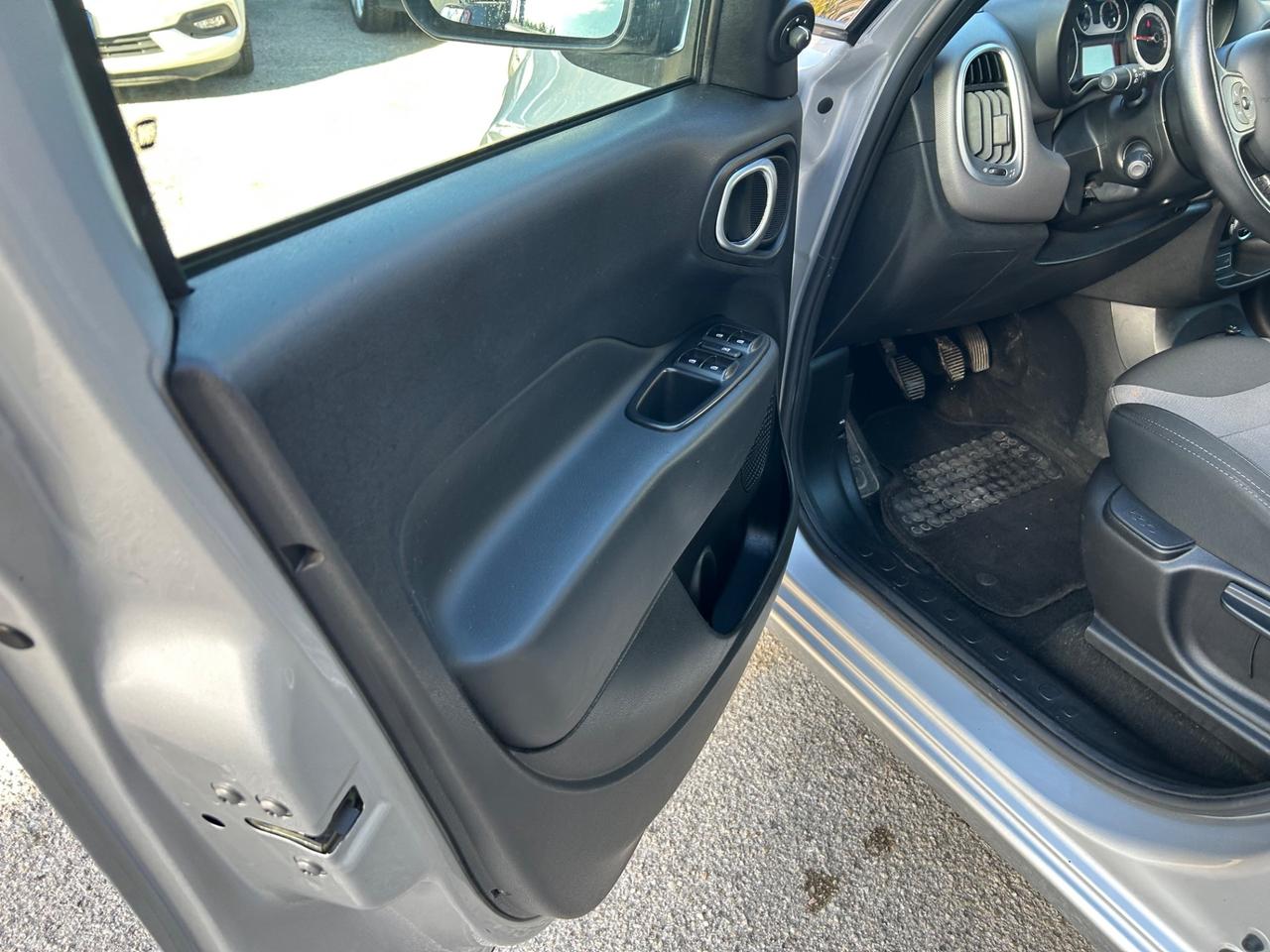 Fiat 500L Living 1.6 Multijet Gancio Traino Euro6