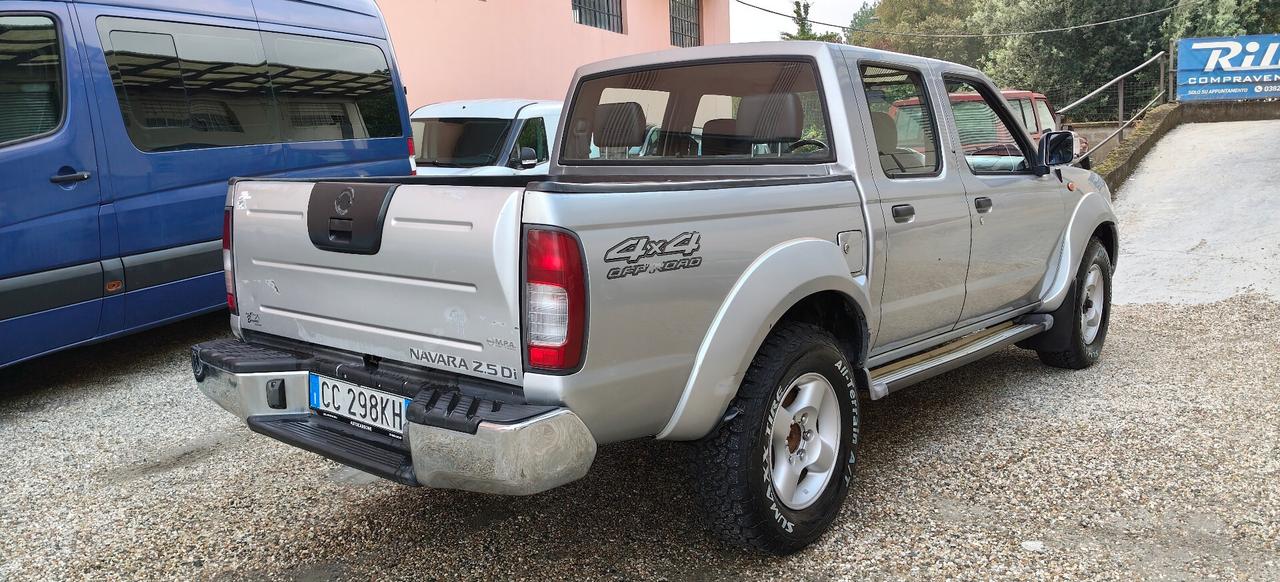 Nissan Navara 2.5 td Double Cab PICK UP