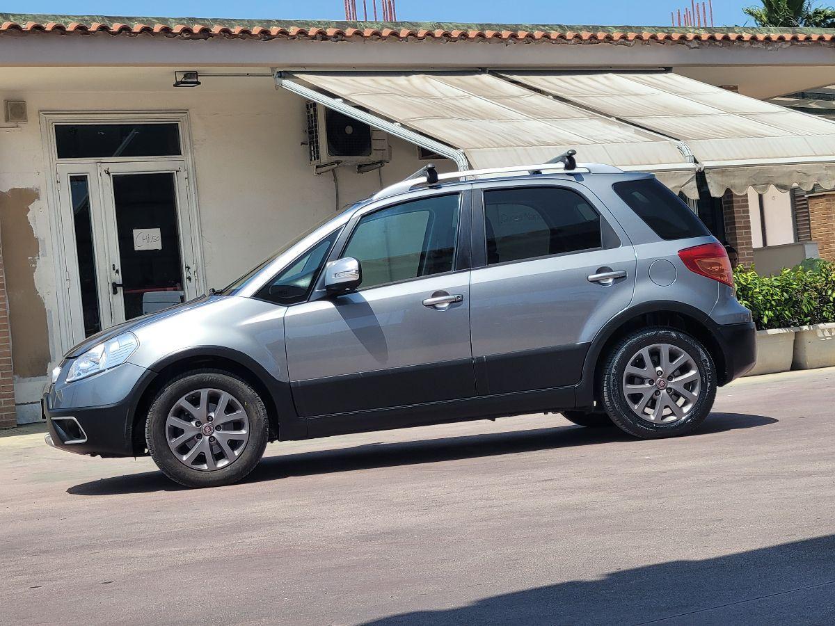 FIAT - Sedici - 1.6 4x2 Emotion