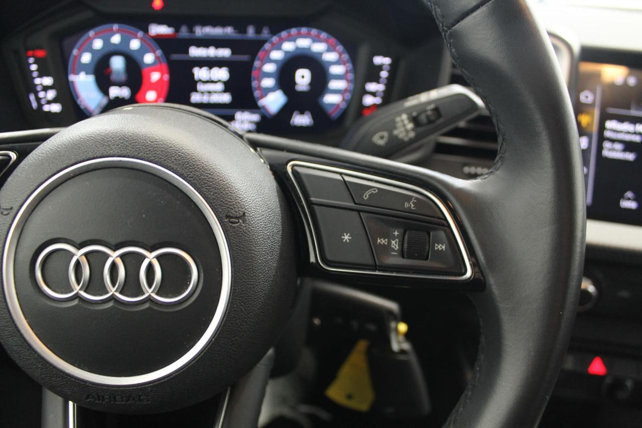 Audi A1 Sportback 30 1.0 Tfsi Ambiente 110 Cv. S-Tronic