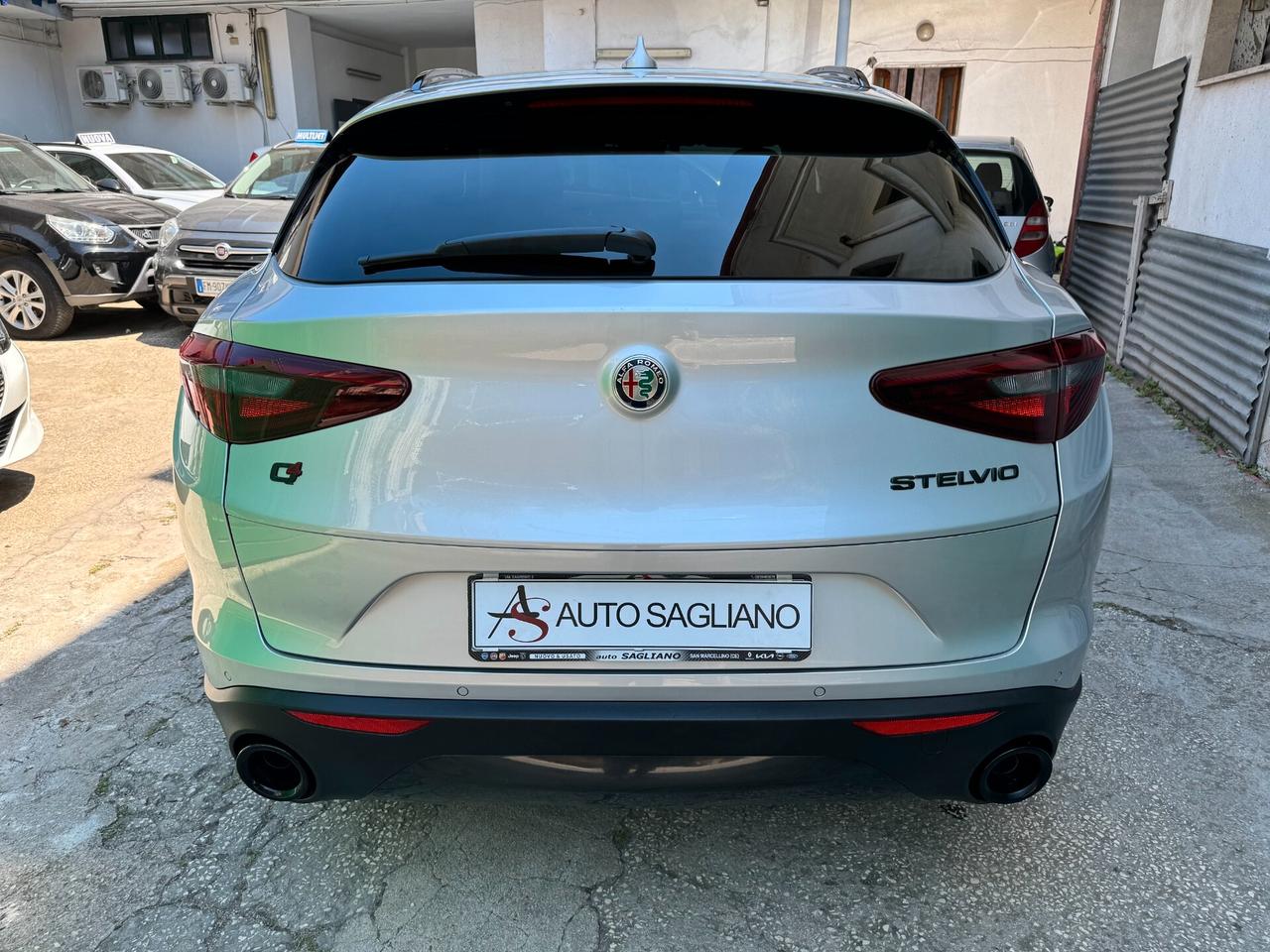 Alfa Romeo Stelvio 2.2 Turbodiesel 210 CV AT8 Q4 Executive