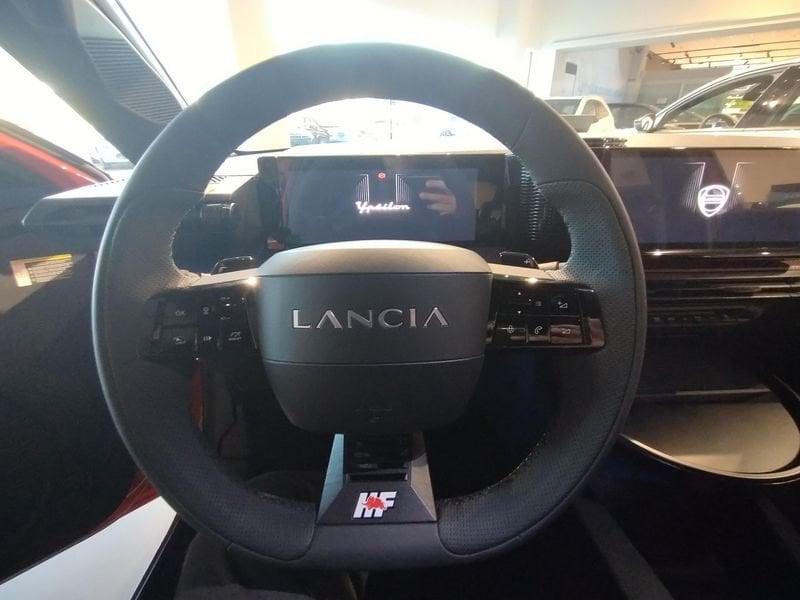 Lancia Ypsilon Ypsilon Hybrid e-DCT HF Line