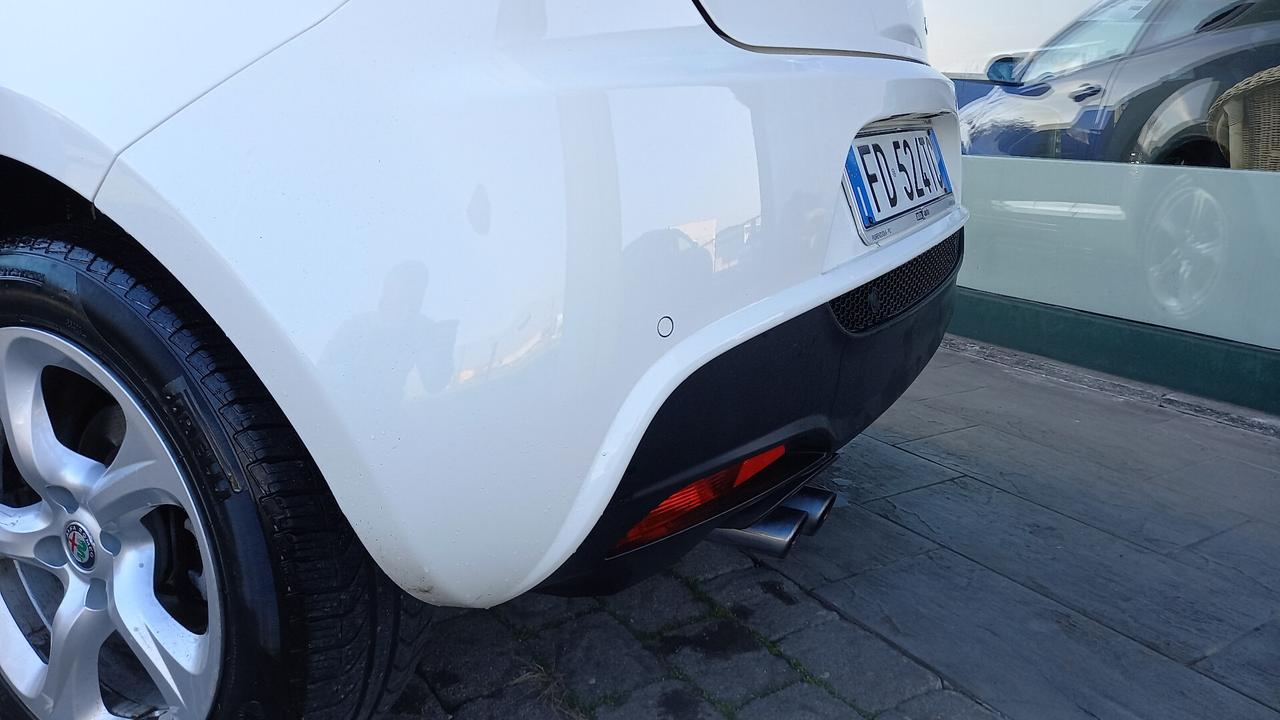 Alfa Romeo MiTo 1.4 T 140 CV M.air S&S TCT Distinctive