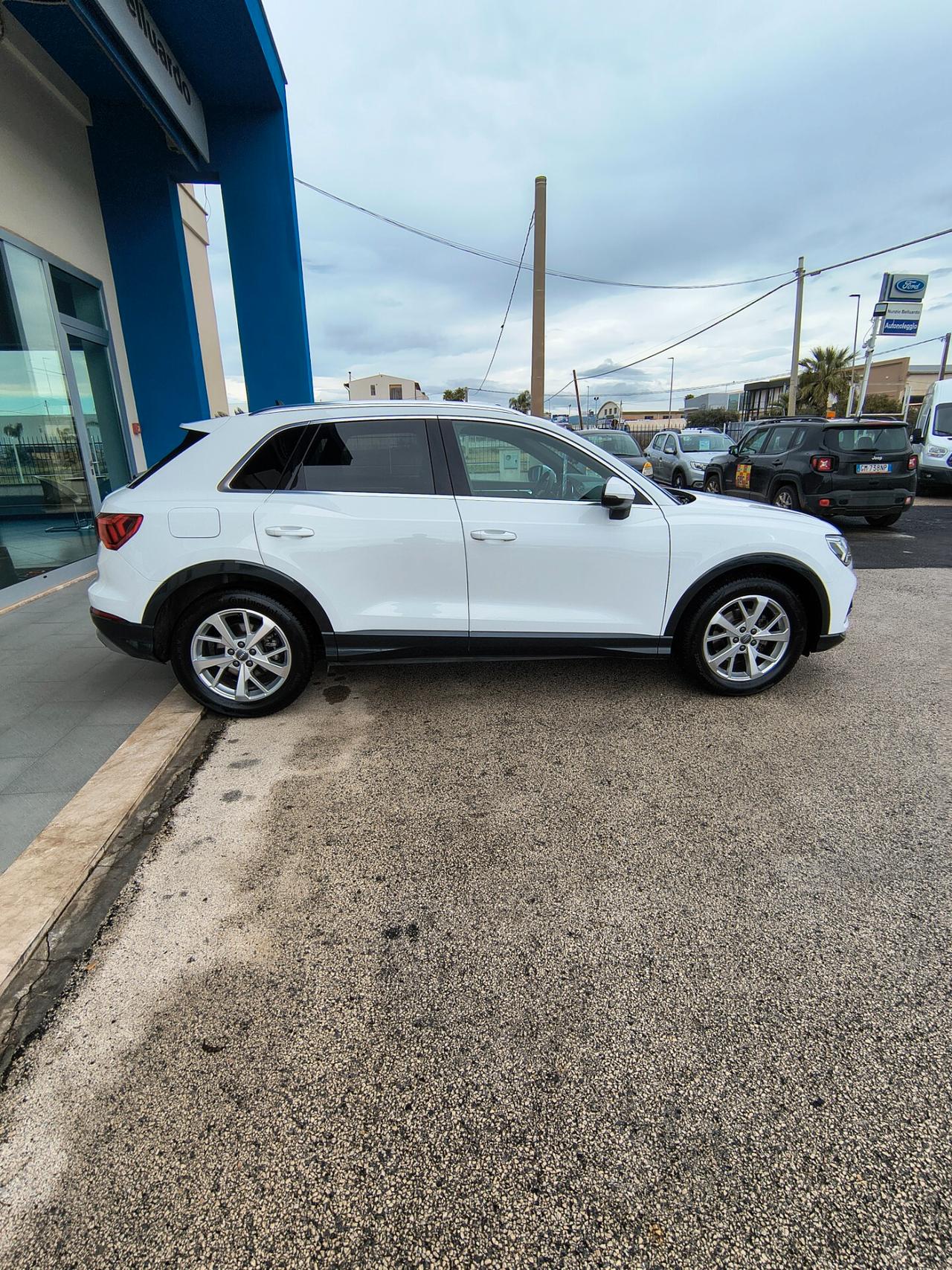 Audi Q3 35 TDI S tronic Business Advanced