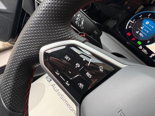 VOLKSWAGEN Golf GTI 2.0 TSI DSG TETTO-LED-PELLE-CERCHI 19''.