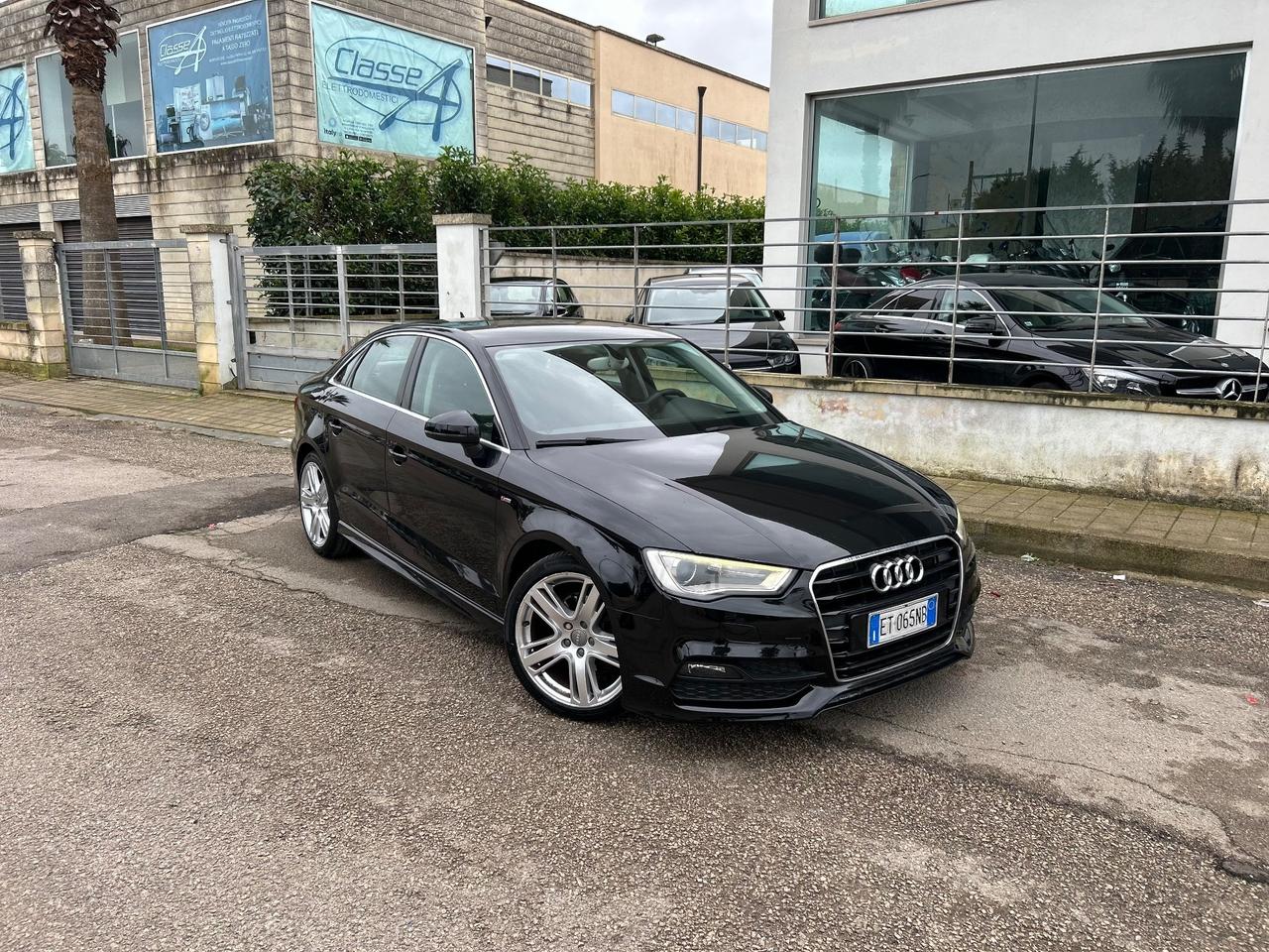 Audi A3 2.0 TDI 150cv sedan S-Line