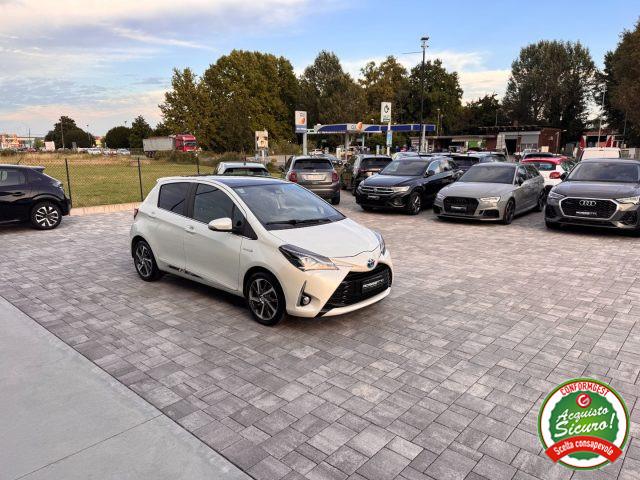 TOYOTA Yaris 1.5 Hybrid 5 porte Active ANCHE NEOPATENTATI