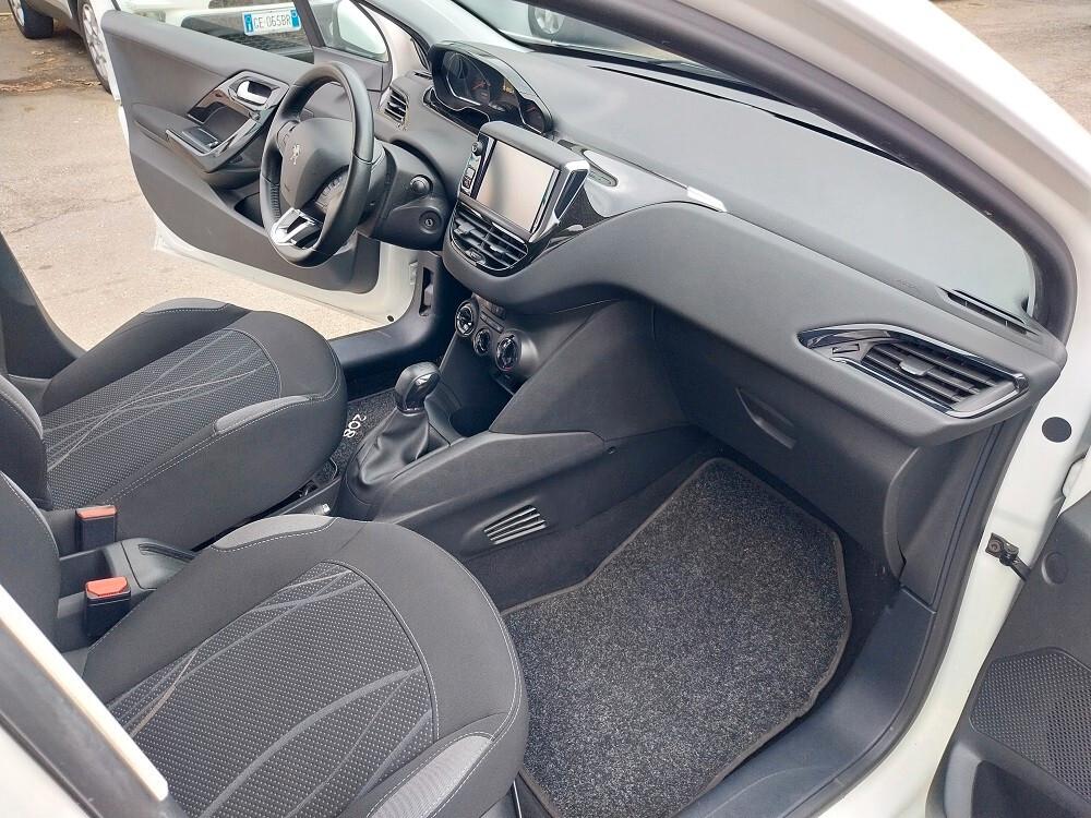 Peugeot 208 1.4 HDi 68 CV 5 porte Allure