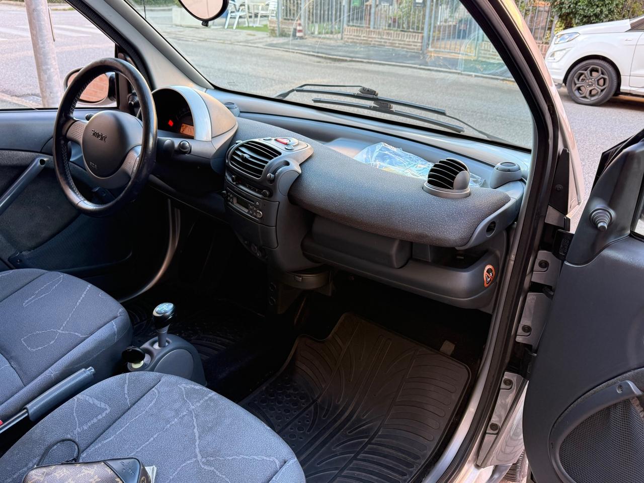 Smart ForTwo 700 coupé pure (45 kW)