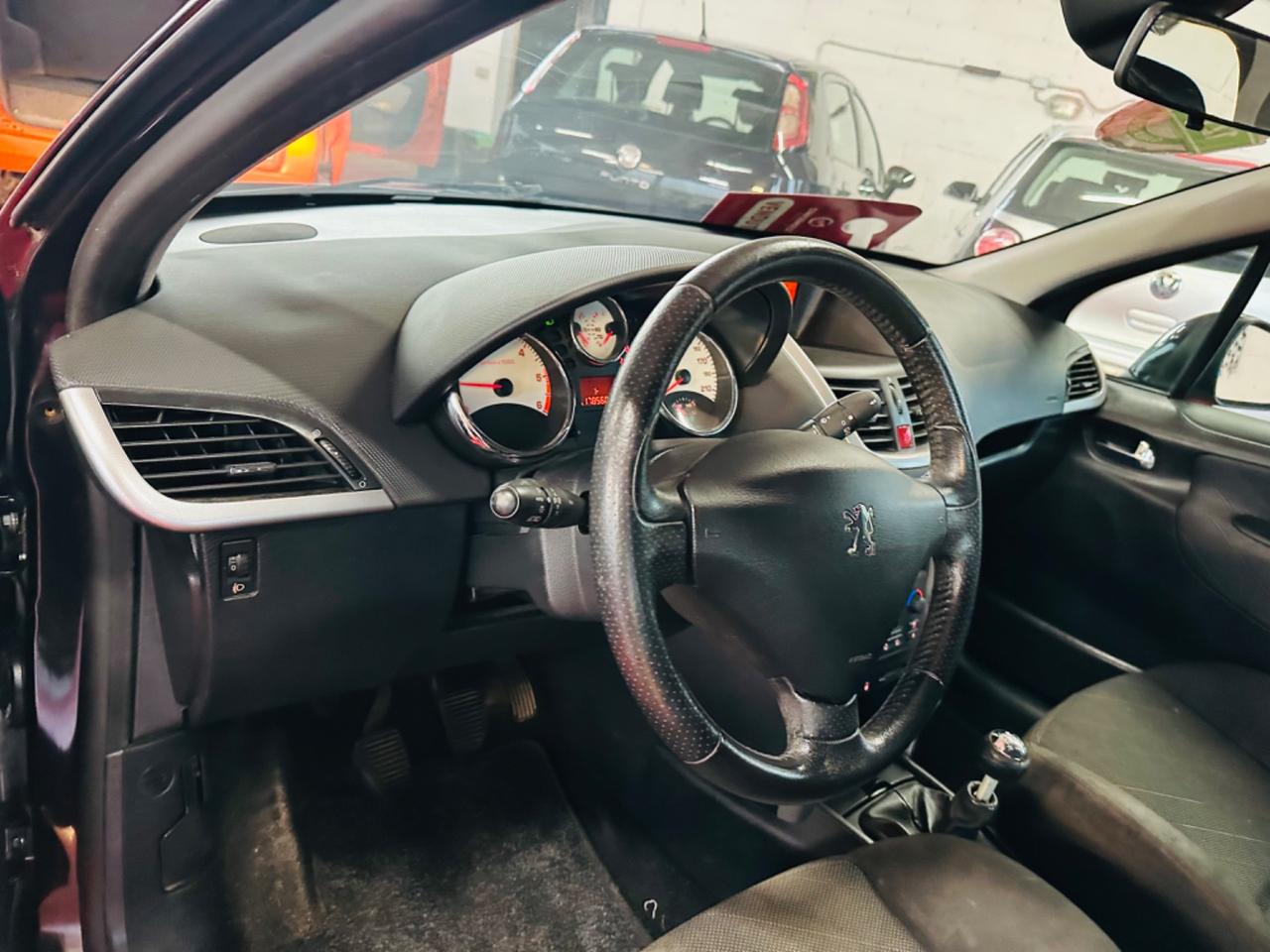 Peugeot 207 1.6 HDi 90CV 5p. XS Sporting