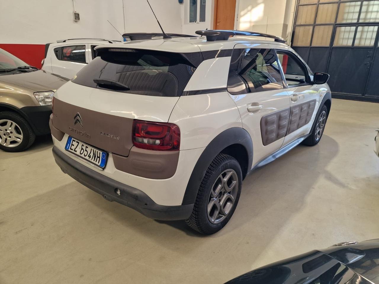 Citroen C4 Cactus BlueHDi 100 S&S Shine
