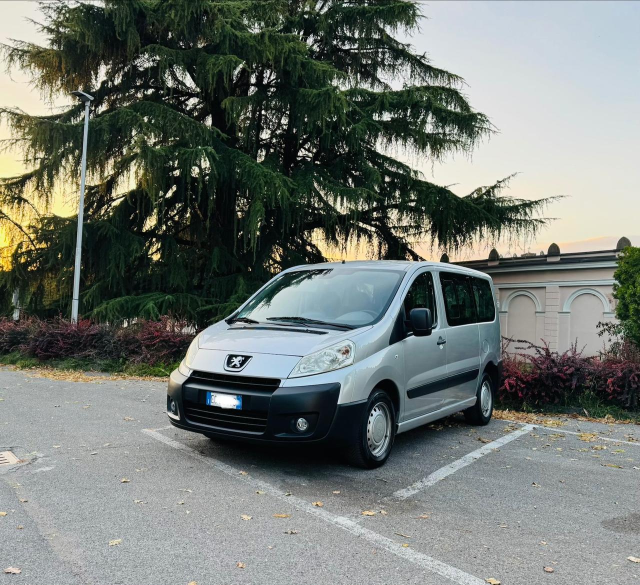 Peugeot Expert Tepee Mix 2.0 HDi 163CV FAP PC Premium Vetrato