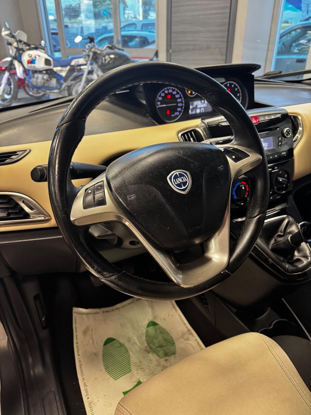 LANCIA YPSILON 900 T AIR METANO GOLD