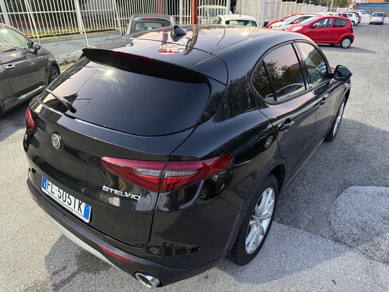 ALFA ROMEO Stelvio 2.2 Turbodiesel 210 CV AT8 Q4 Executive