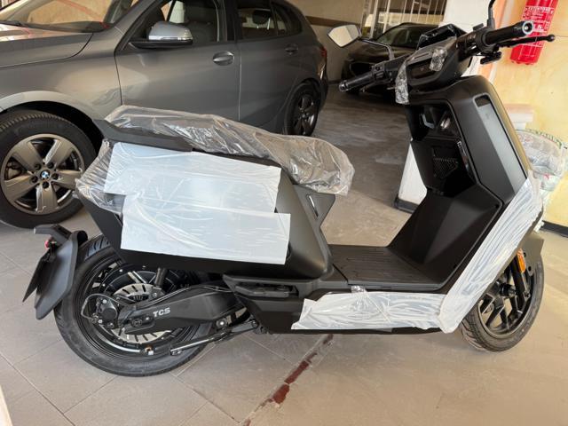 NIU NQi 100% ELETTRICO NQIX 500 SR 100 KM PRONTA CONSEGNA
