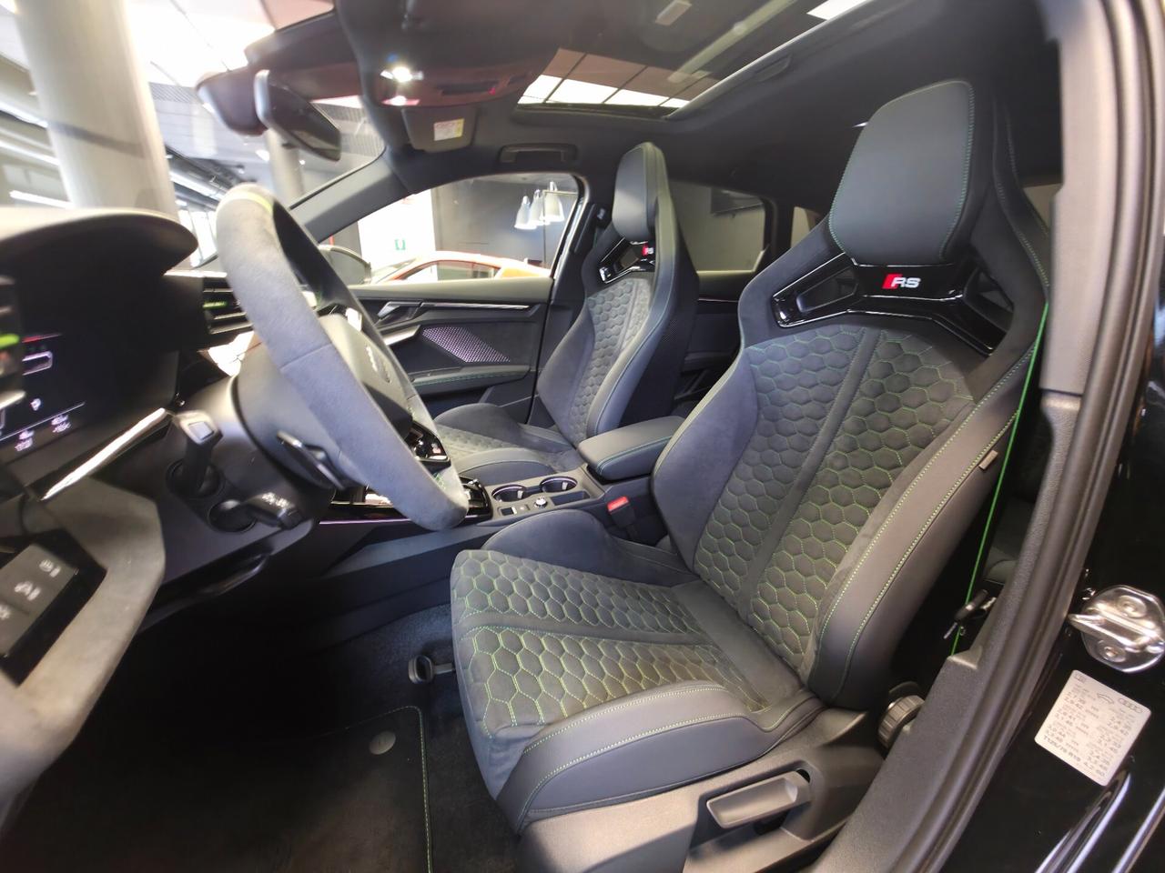 Audi RS3 Sportback 2.5 tfsi quattro *MY25* FULL CARBON