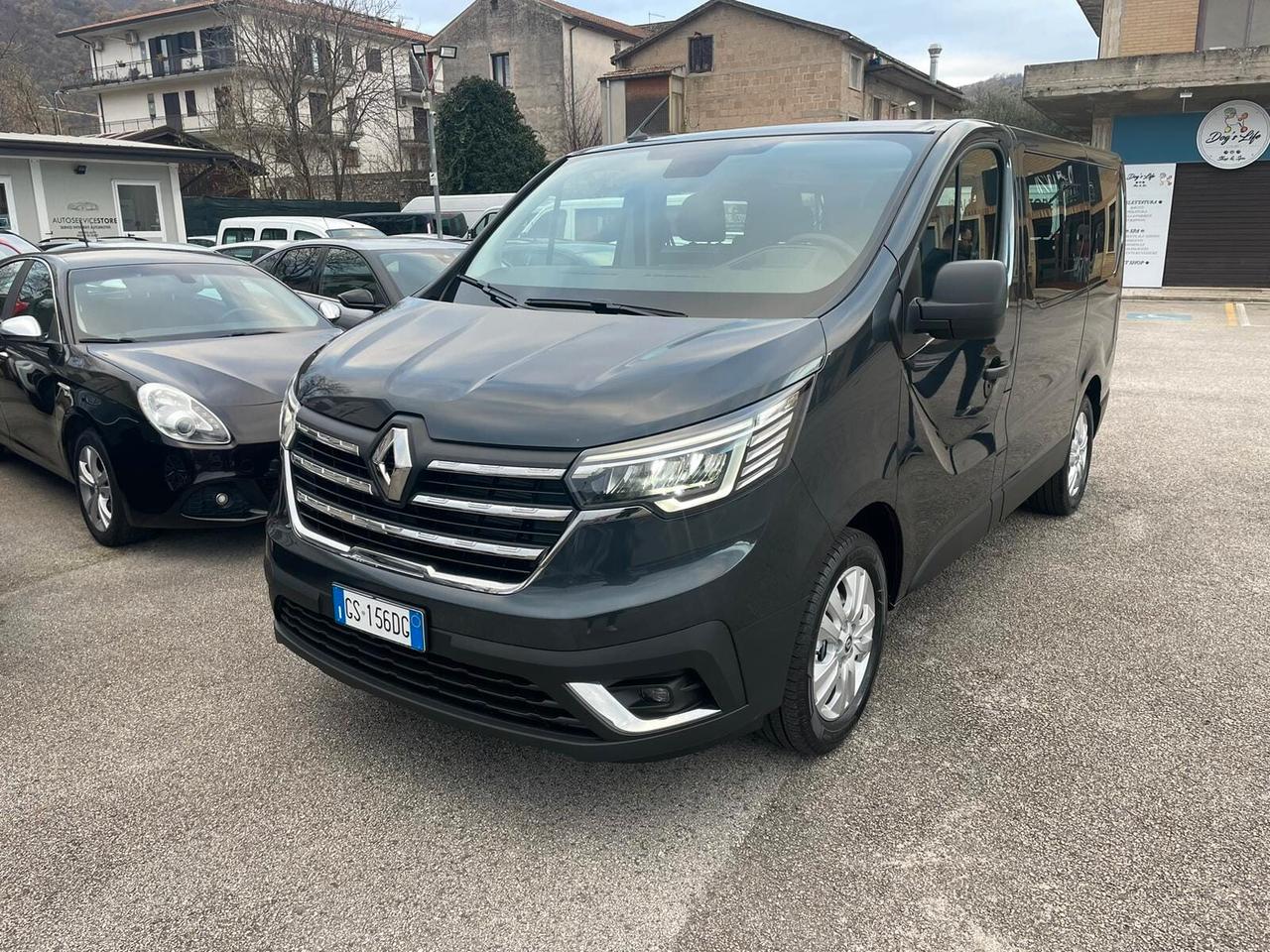 Renault Trafic PASSENGER 9 POSTI X NOLEGGIO