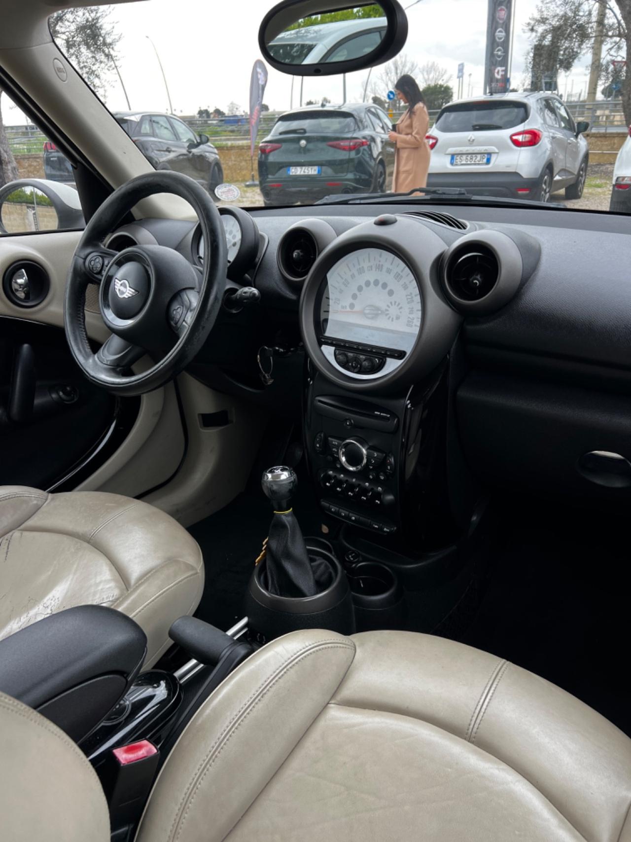 Mini Cooper Countryman 1.6 D con catena di distrib. appena fatta