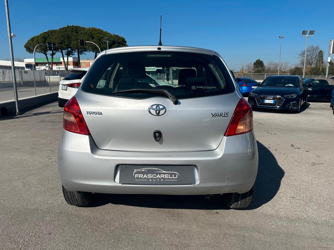 Toyota Yaris 1.0 5 porte Sol /molto bella