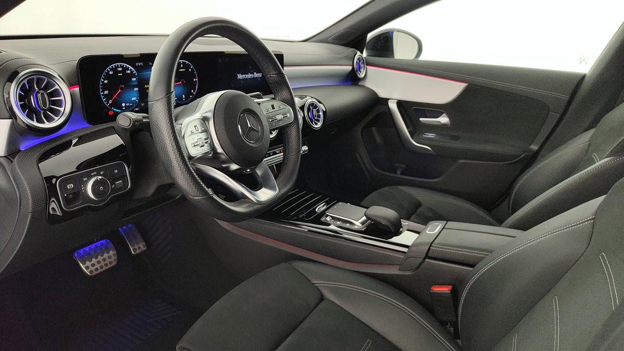 Mercedes-Benz CLA Coupe 200 d Premium auto