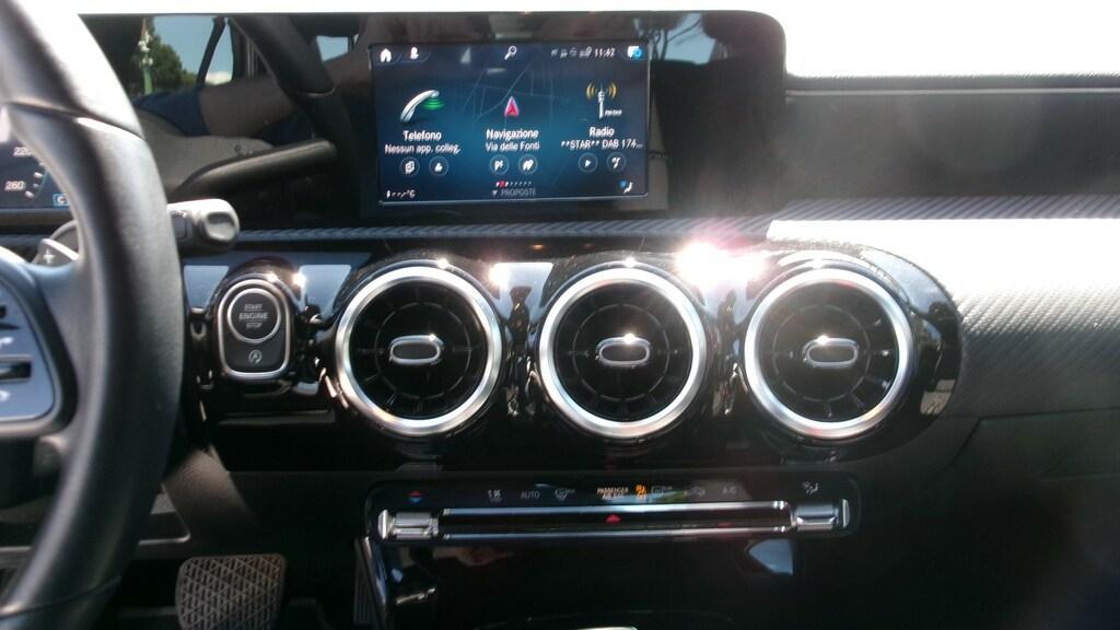 Mercedes Classe A 180 180 D Business 7G-DCT