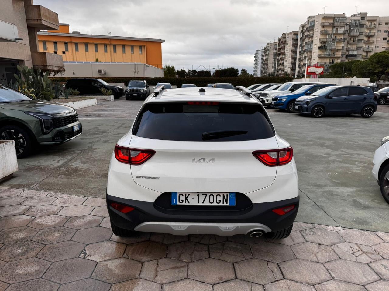 KIA STONIC 1.0 MHEV STYLE 2023 RETROCAMERA E SENSORI