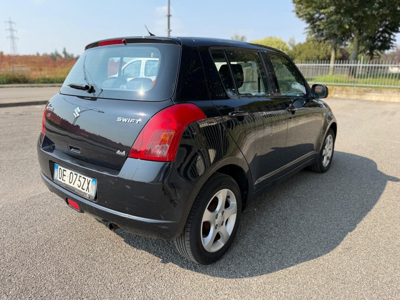 Suzuki Swift 1.3 4x4 5p. GL