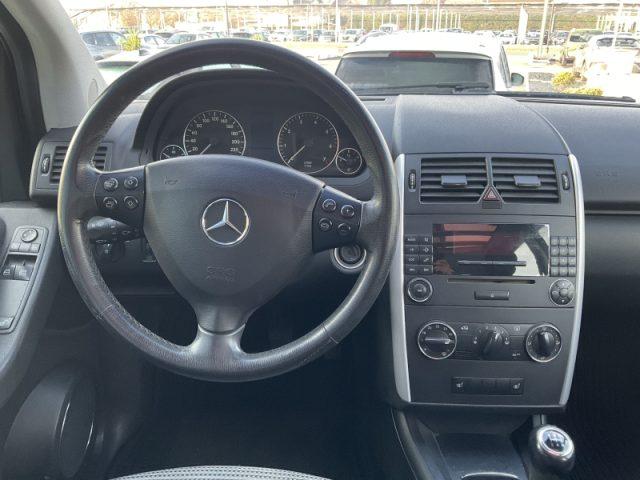 MERCEDES-BENZ A 150 Elegance