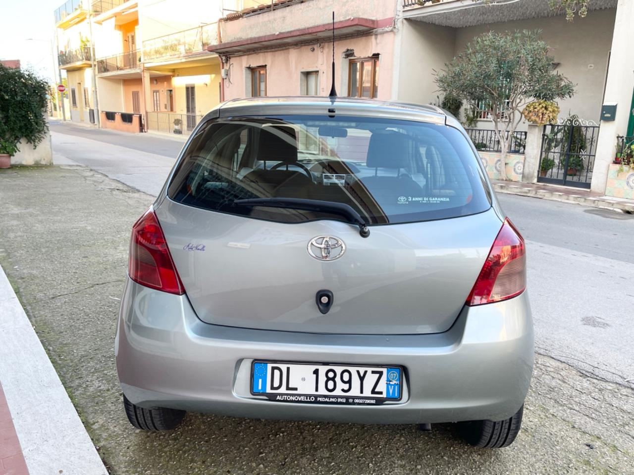 Toyota Yaris 1.4 D-4D 5 porte Sol