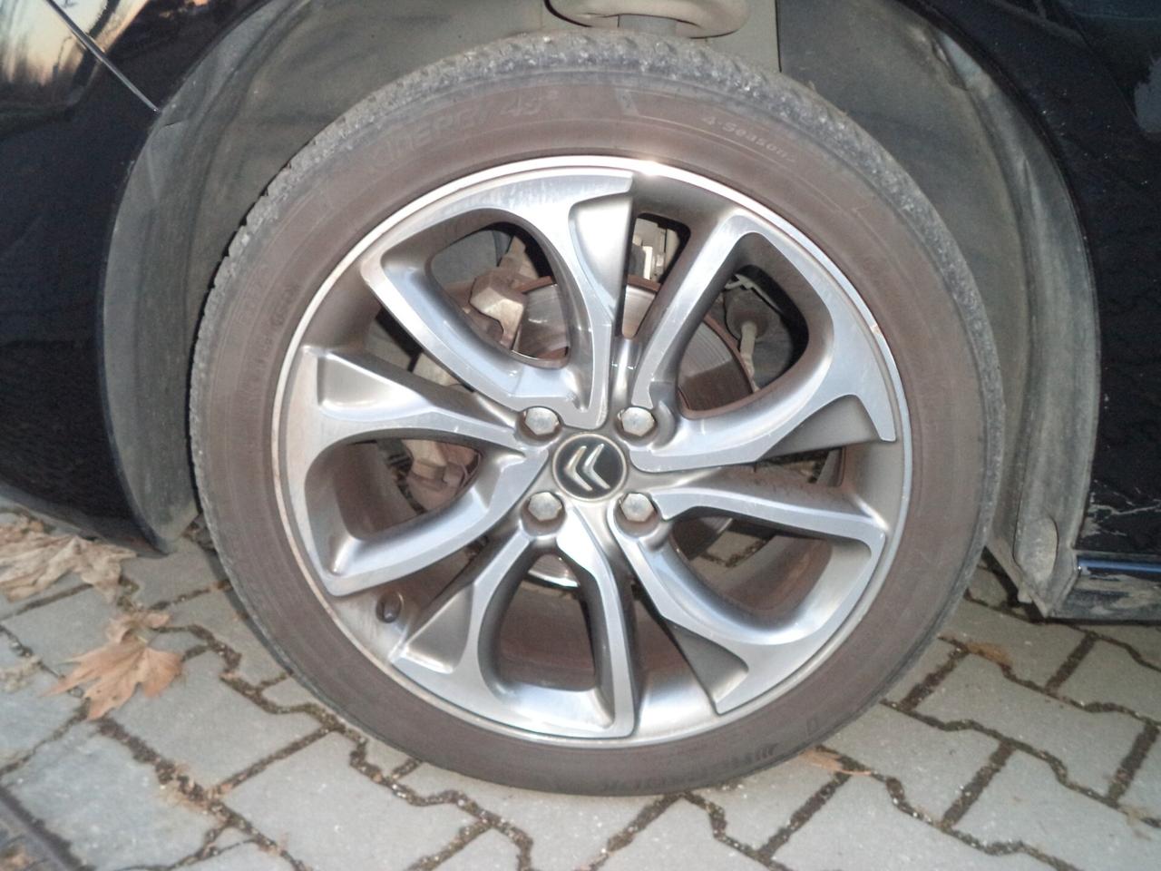 Ds DS4 4 1.6 e-HDi 115 So Chic AUTOMATICA CERCHI DA 18