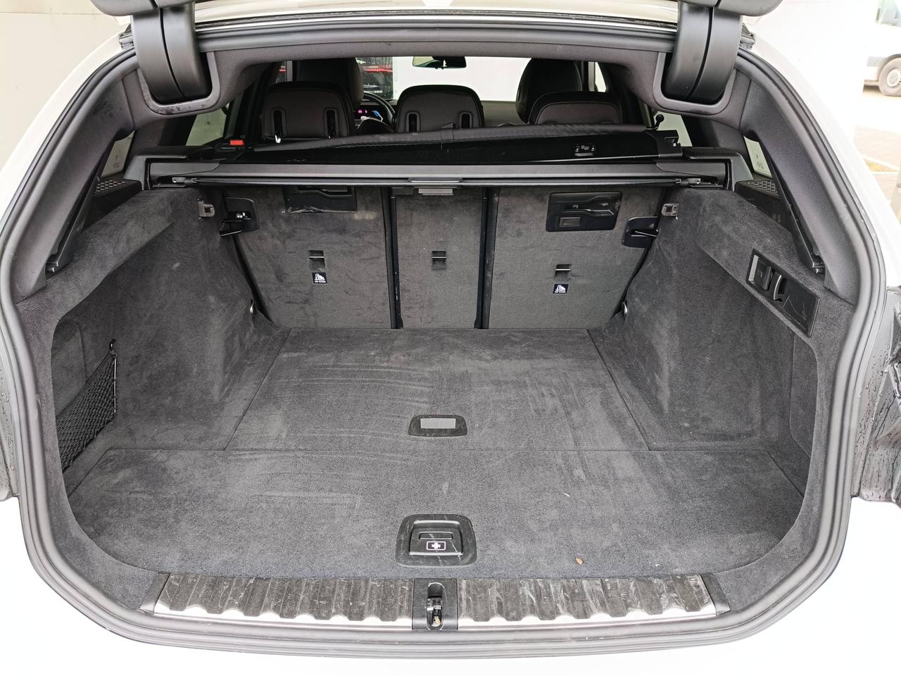 BMW Serie 3 G21 2022 Touring - 320d Touring mhev 48V xdrive MSport Pro auto