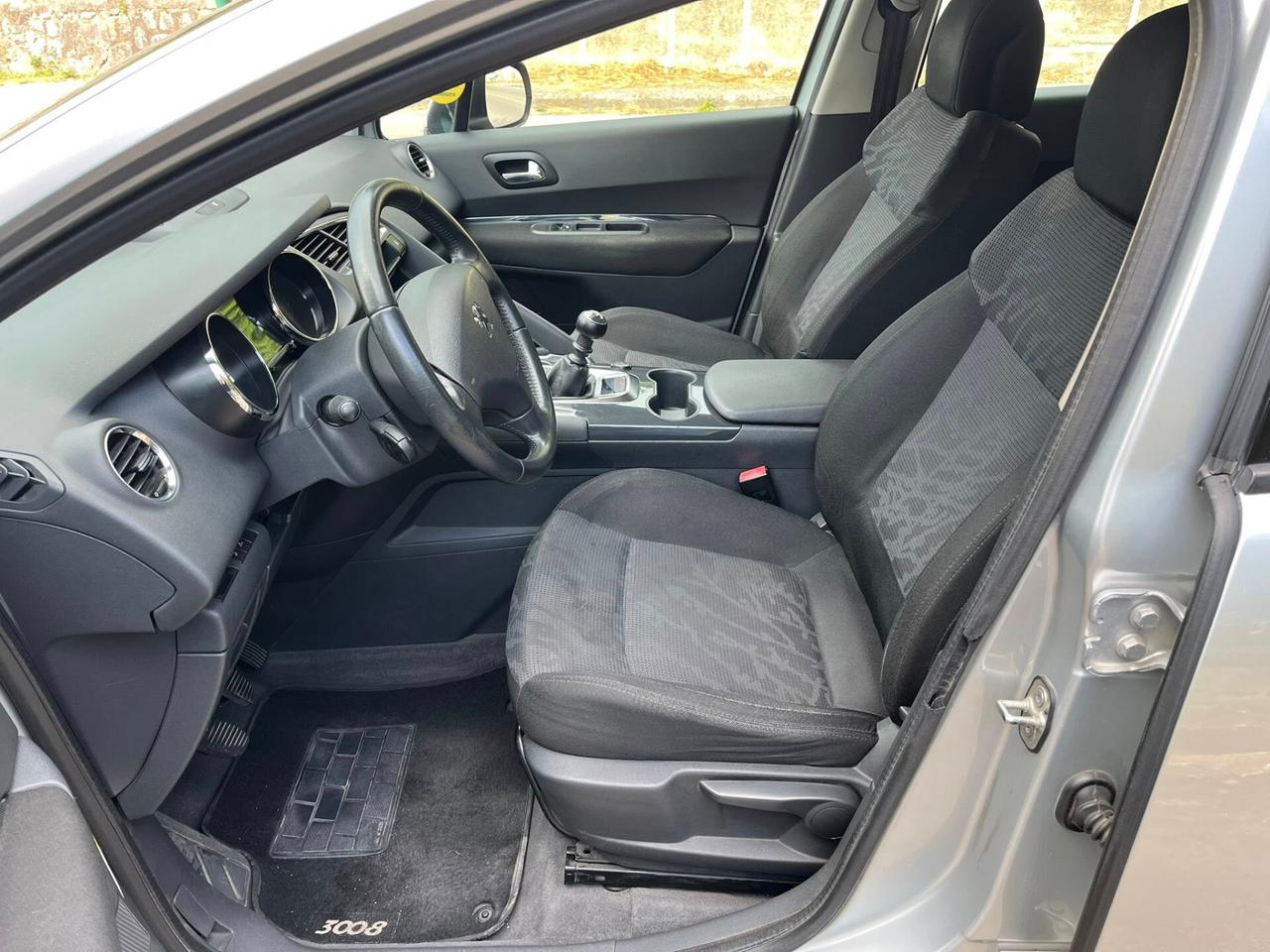 Peugeot 3008 1.6 HDi 112CV Tecno