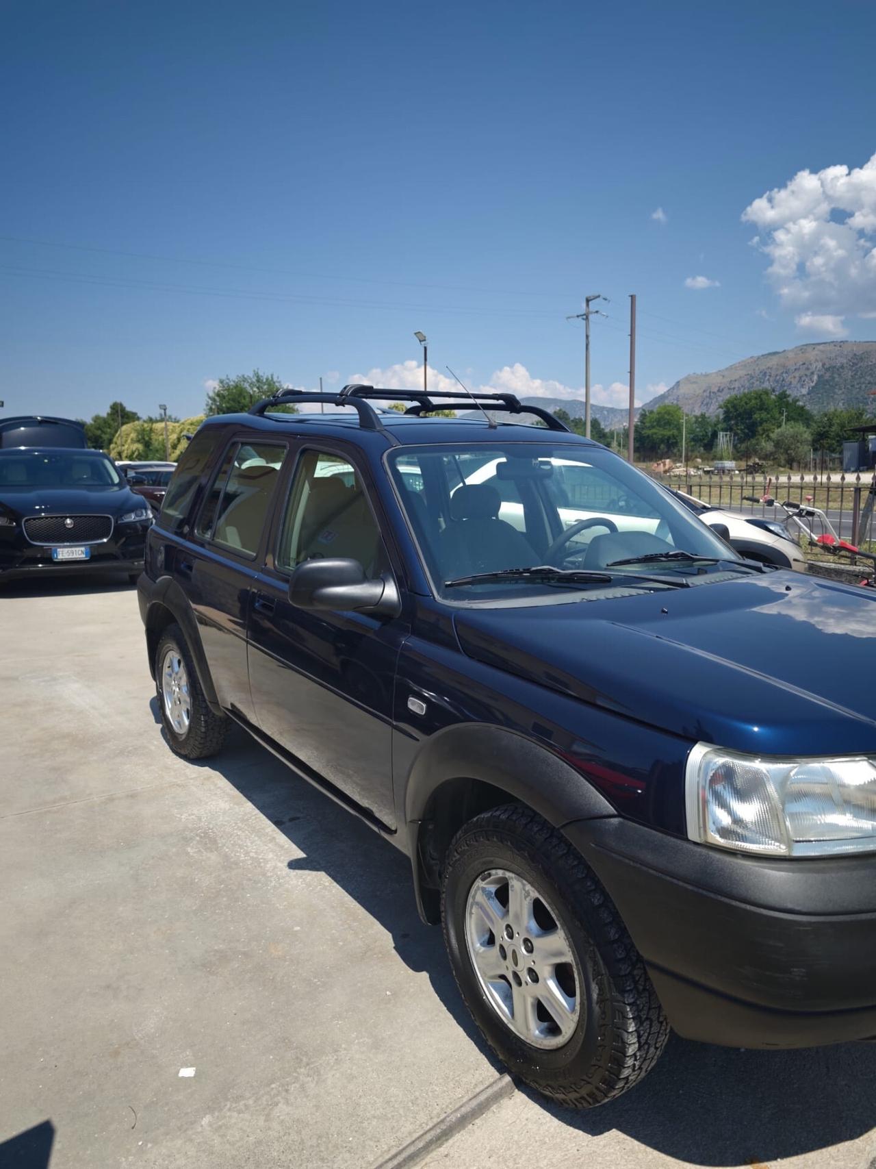 Land Rover Freelander 2.0 Td4 16V 4x4 con gancio traino omologato