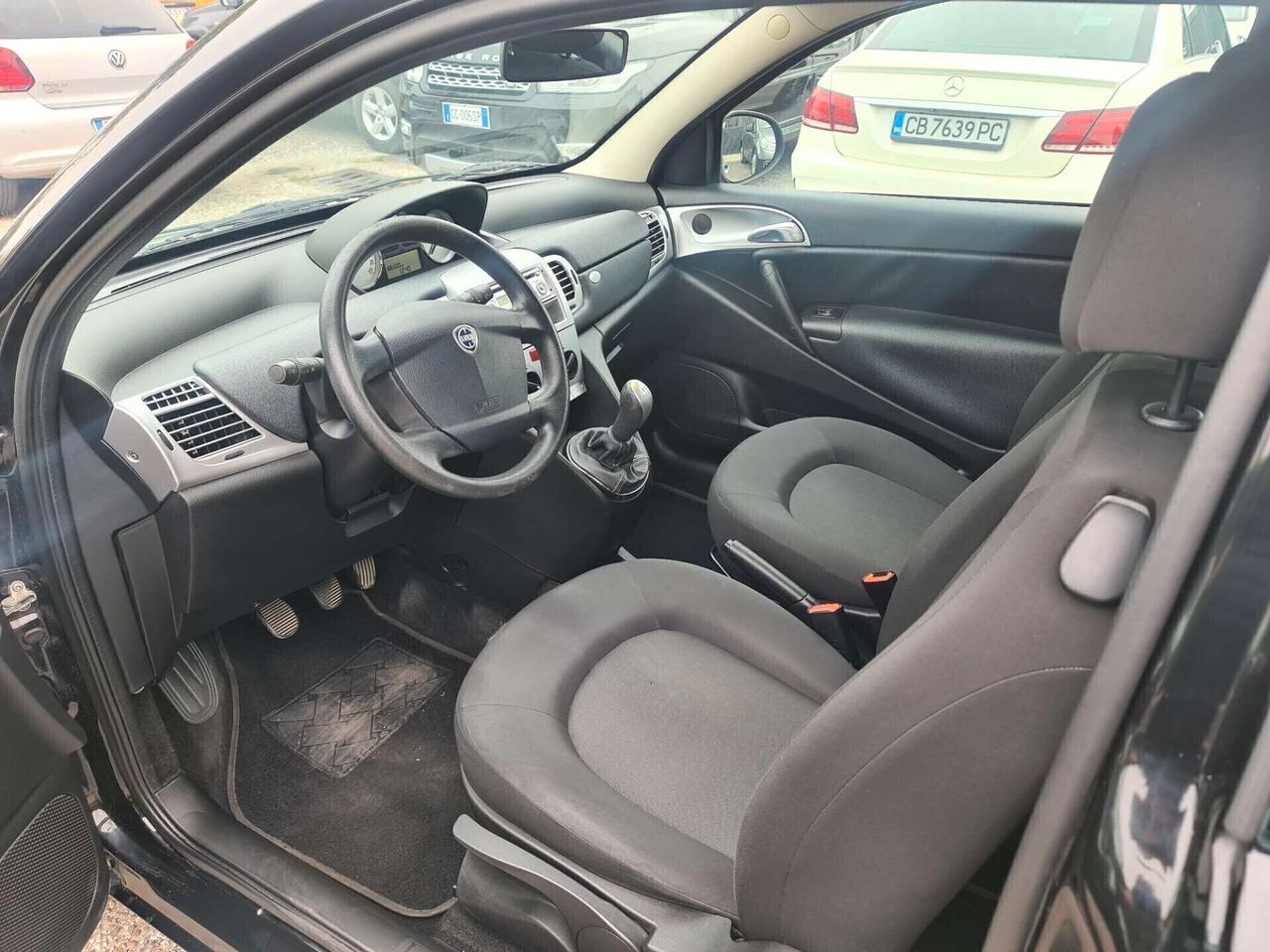 Lancia Ypsilon 1.3 MJT 75 CV Platinum Neopatentati