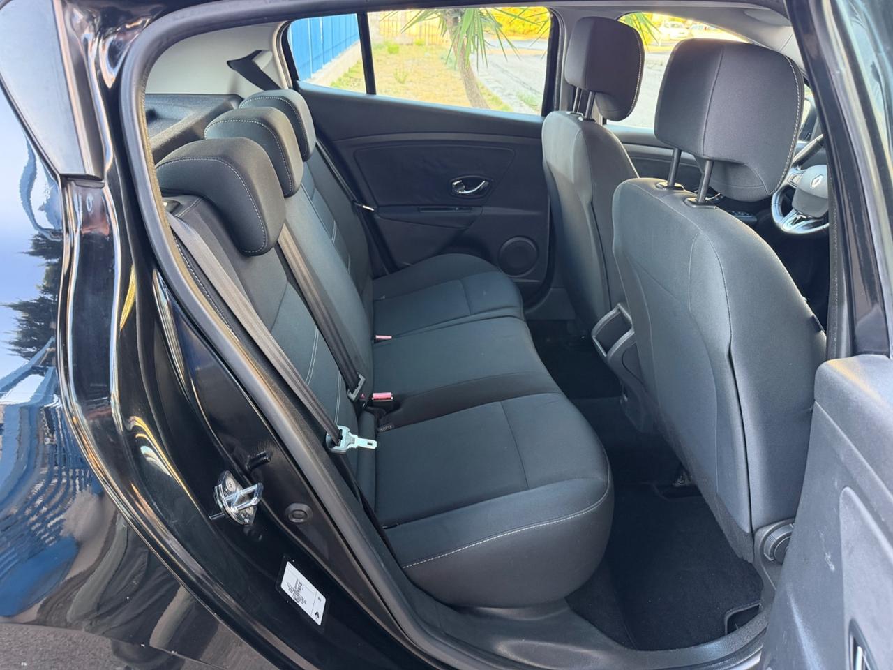 Renault Megane 1.5 dci 110 cv 2014