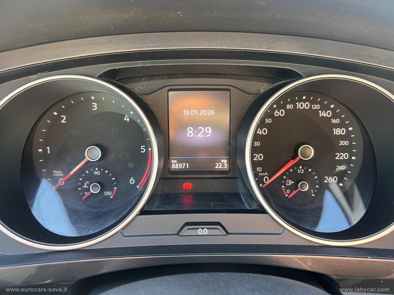VOLKSWAGEN Tiguan 2.0 TDI DSG 4MOTION Sport BMT R-LINE