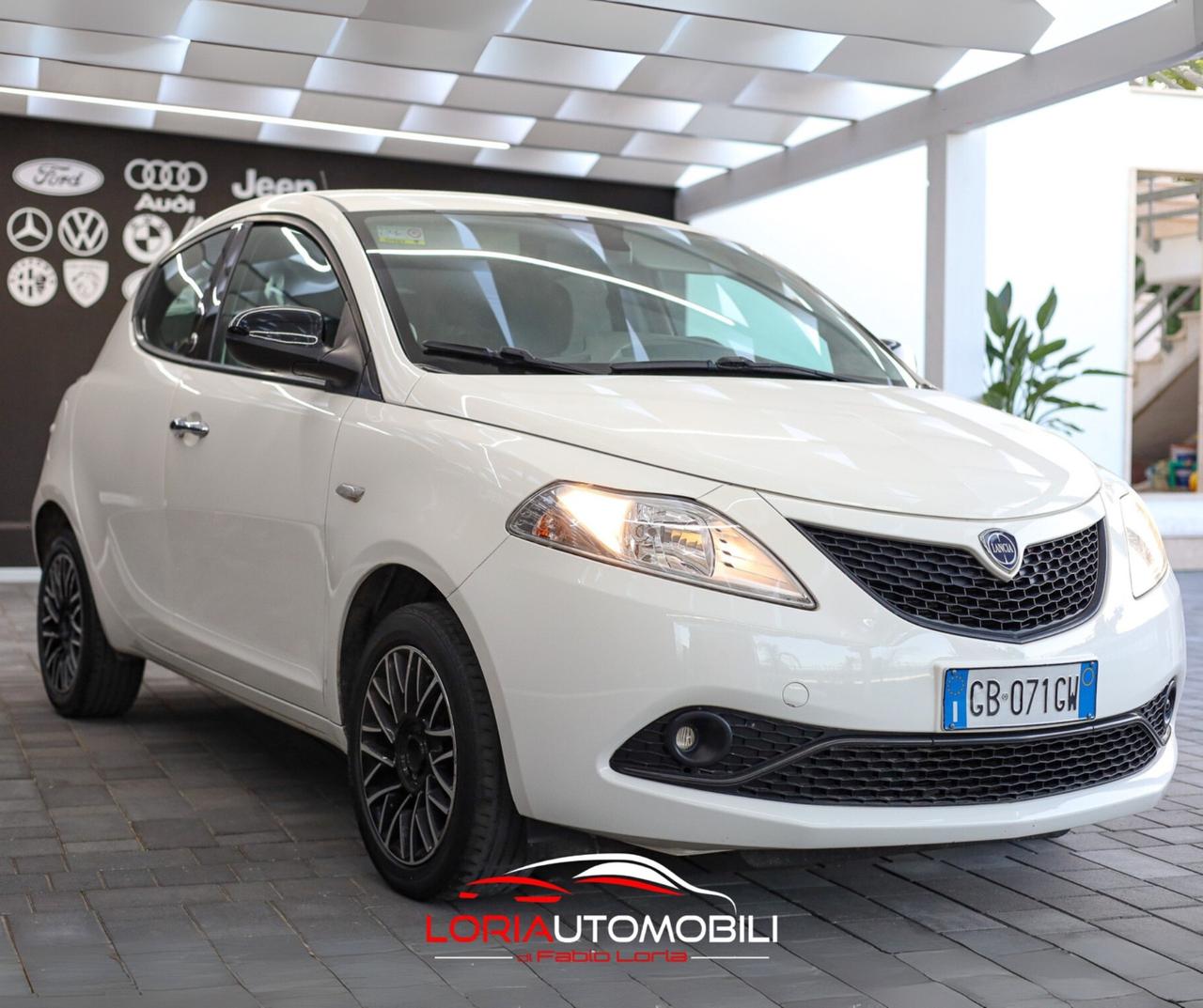 Lancia Ypsilon 1.2 69 CV 5 porte GPL Ecochic Monogram