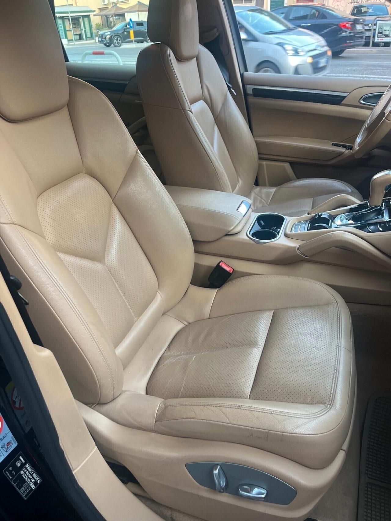 PORSCHE CAYENNE 3.0 V6 TDI 245CV TIPTRONIC PELLE TOTALE