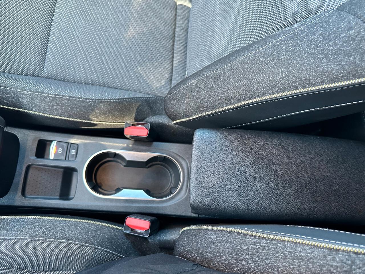 Renault Captur 1.0 TCe – Techno – 03/2025 – 17.500 km – Promo 18.900 €