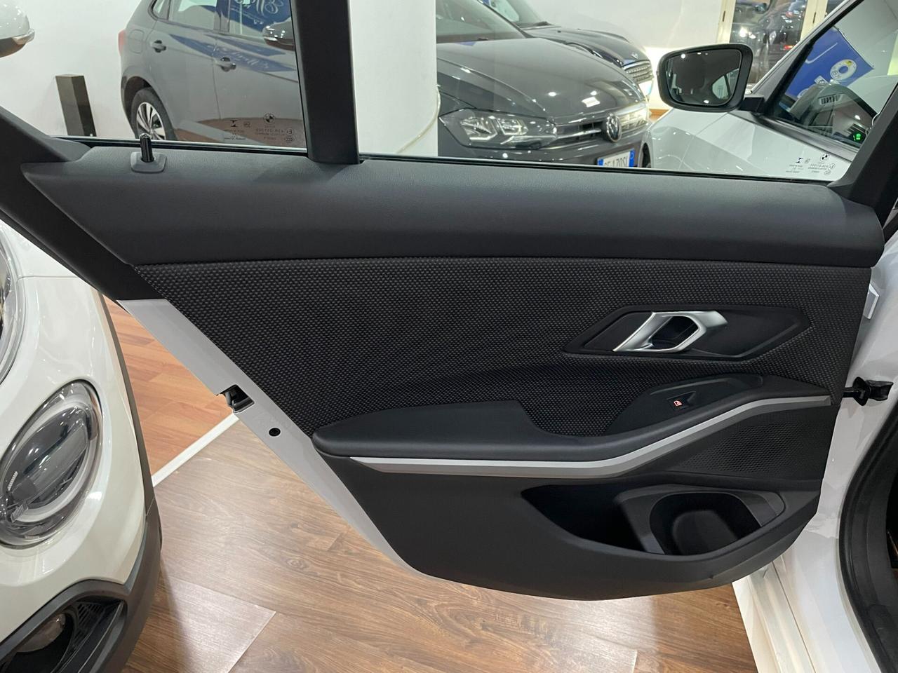 BMW 318D MHEV 48V ADVANTAGE - Luglio 2021